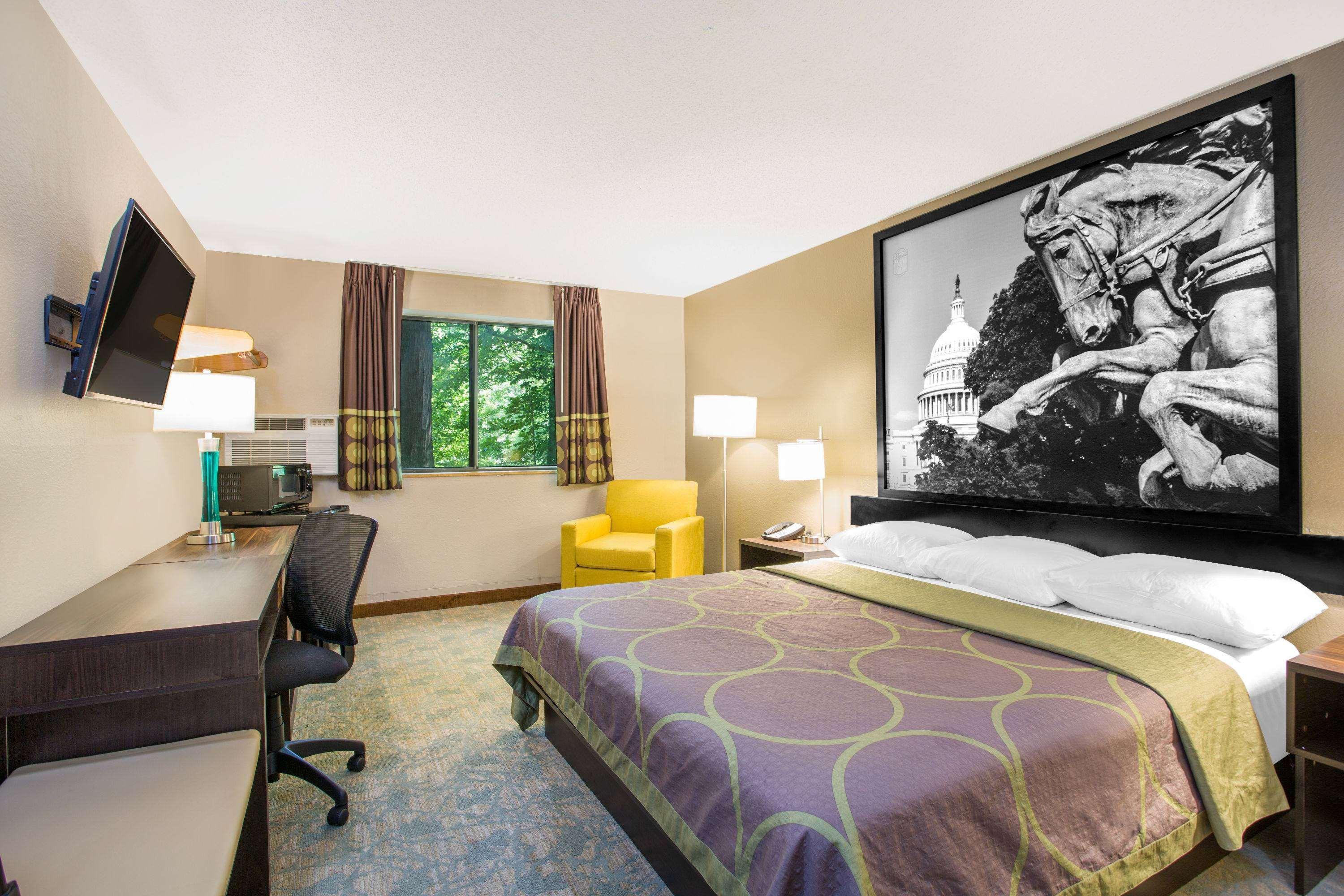 Motel Super 8 By Wyndham Waldorf Exterior foto